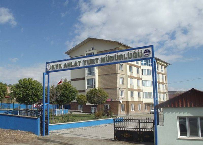 Ahlat KYK Erkek Öğrenci Yurdu dış cephe görseli