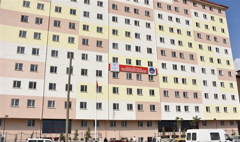 Bacım Sultan KYK Kız Öğrenci Yurdu dış cephe görseli
