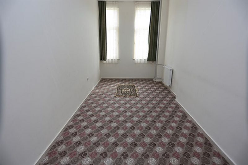 İzmir KYK Kız Öğrenci Yurdu yurt görseli