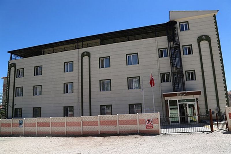 İzzetpaşa KYK Kız Öğrenci Yurdu yurt görseli