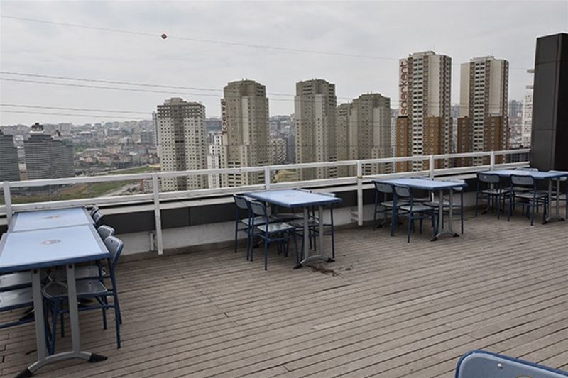 Mahir İz KYK Öğrenci Yurdu dış cephe görseli