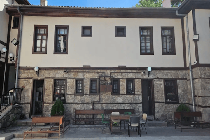 Marifet Ankara Hüsrev Efendi Konağı Erkek Yurdu yurt görseli