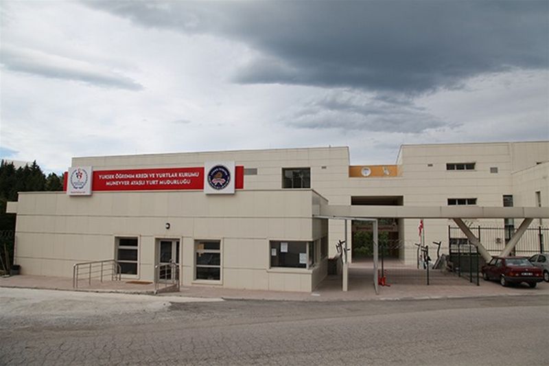Münevver Ayaşlı KYK Kız Öğrenci Yurdu dış cephe görseli