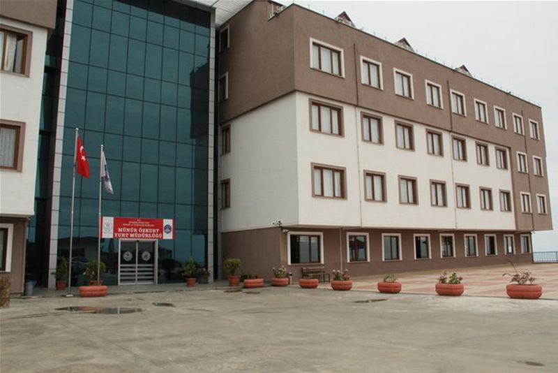 Münür Özkurt KYK Kız Öğrenci Yurdu dış cephe görseli