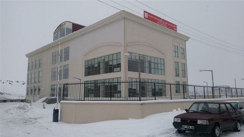 Sultan Veled KYK Kız ve Erkek Öğrenci Yurdu dış cephe görseli